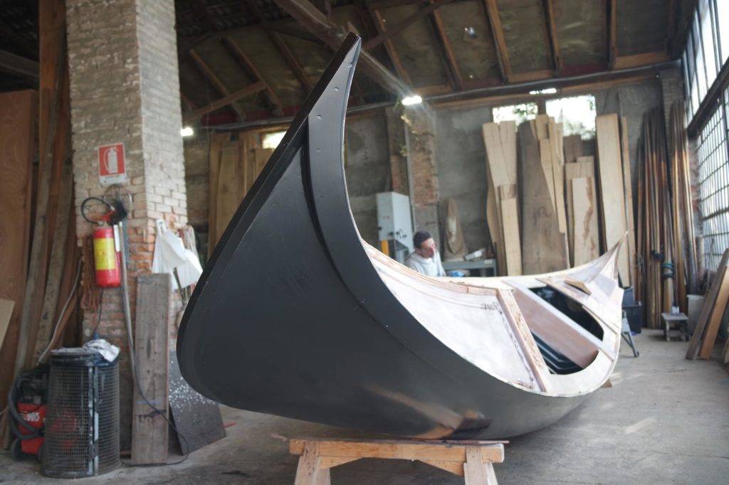 View "Building a Gondola" Craftsmanship Magazine